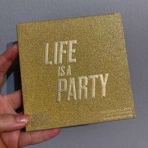 Revolution Beauty eyeshadow palette